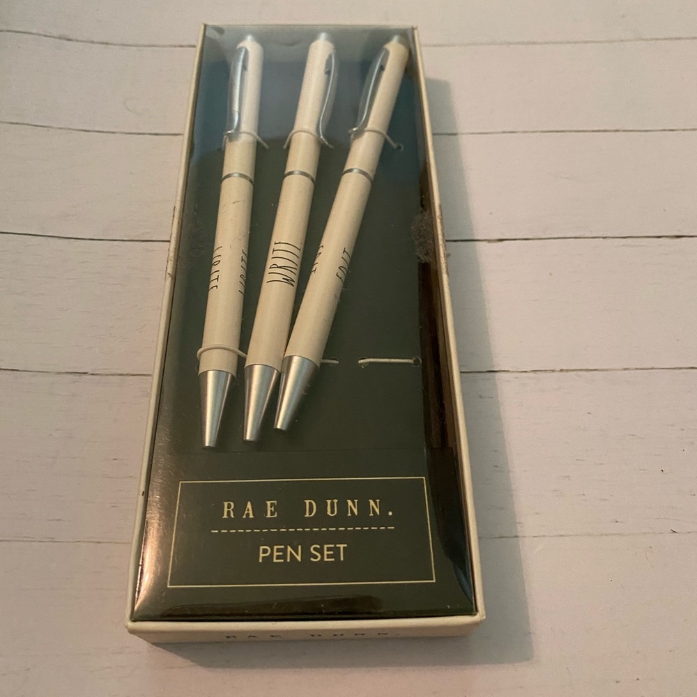COPY - ✅Rae Dunn pen set of 3.